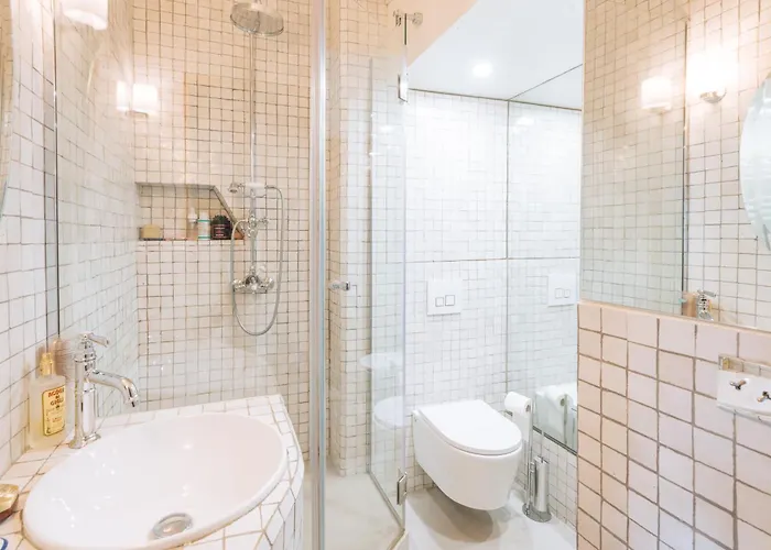 Apartment Modern Rustic-style 7th Arrondissement!
