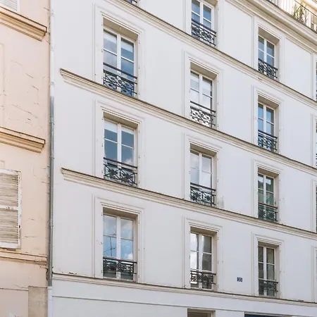 Modern Rustic-style 7th Arrondissement! Apartment