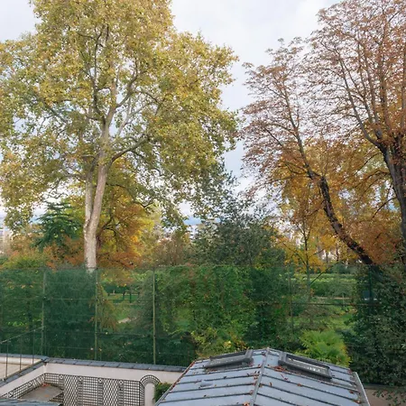 Modern Rustic-style 7th Arrondissement! Apartment