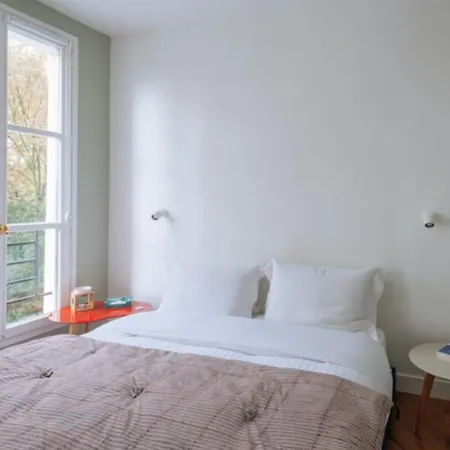 Modern Rustic-style 7th Arrondissement! Apartment *