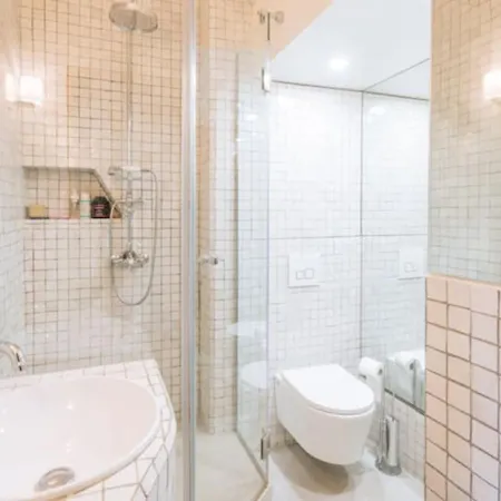 Apartment Modern Rustic-style 7th Arrondissement! *