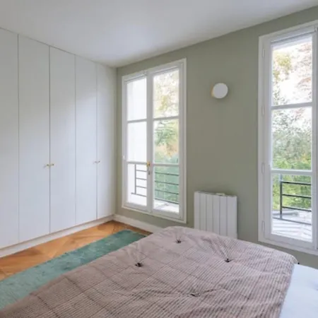 Modern Rustic-style 7th Arrondissement! Apartment