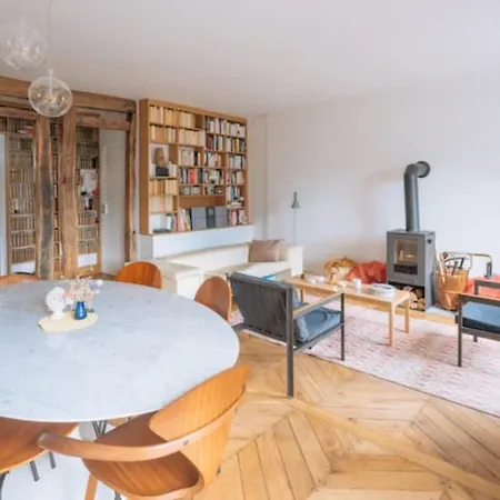 Modern Rustic-style 7th Arrondissement! *