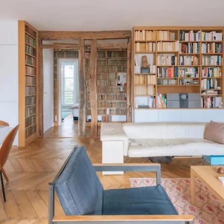 Modern Rustic-style 7th Arrondissement! Paris