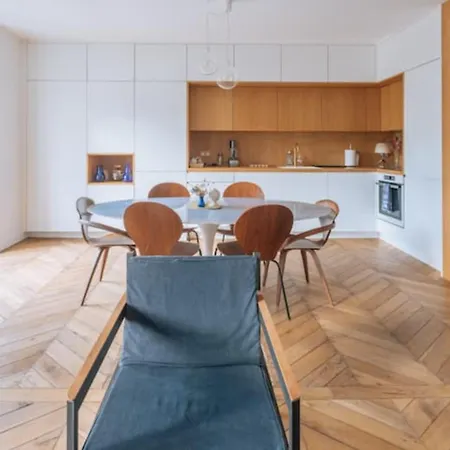 Modern Rustic-style 7th Arrondissement! * Paris