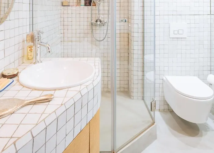 Modern Rustic-style 7th Arrondissement! *
